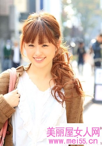 日本街头娇美女孩精美“发”颜