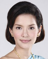 泰国女星Aom典雅短发